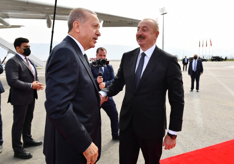 Президент Турции прибыл с визитом в Азербайджан (Фото-Видео)