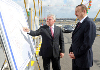 Президент Ильхам Алиев ознакомился с работами по капреконструкции участка Забрат-Бузовна автомобильной дороги Сабунчу-Забрат-Маштага-Бузовна