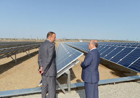 В Баку открылась Солнечная Электростанция