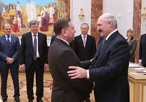 Президент Беларуси: «Нам очень выгодна торговля с Азербайджаном»