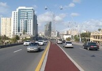 В Баку впервые появился красный асфальт