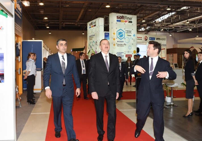 Президент Азербайджана побывал на выставке BakuTel-2015 (Фото)