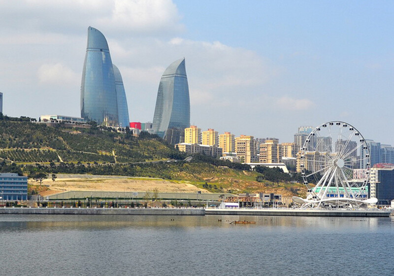 Баку вошел в Топ-10 самых экономичных зарубежных направлений для россиян