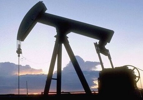 Стоимость барреля азербайджанской нефти превысила 45 долларов