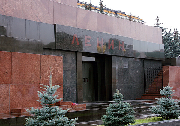 И тело его живет: Какие тайны скрывает мавзолей Ленина