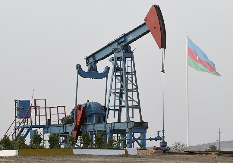 Цена азербайджанской нефти превысила $44
