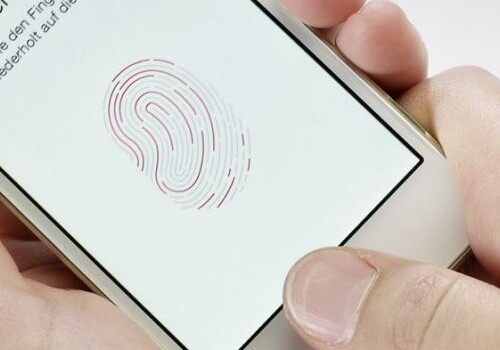 Половину смартфонов 2017 года оснастят сканерами отпечатков пальцев 
