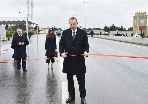 Президент Азербайджана принял участие в открытии второй части дороги Гала-Пираллахи и побывал в поселке Бина (Фото)
