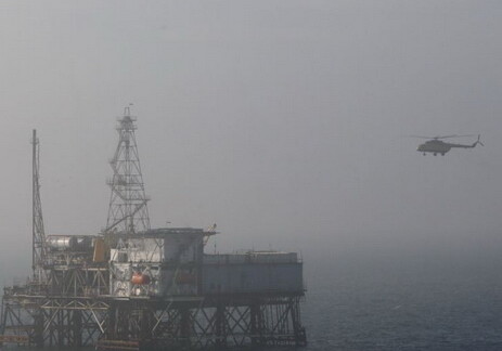 Зона поиска пропавших на Каспии нефтяников расширена до 145 км