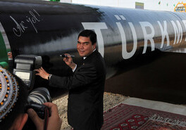 Туркменистан приостановил поставки газа в Иран