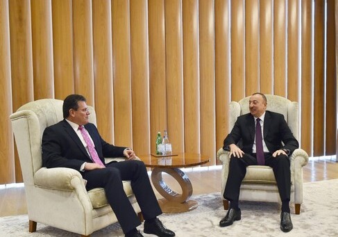 Президент Ильхам Алиев встретился с  Марошом Шевчовичем