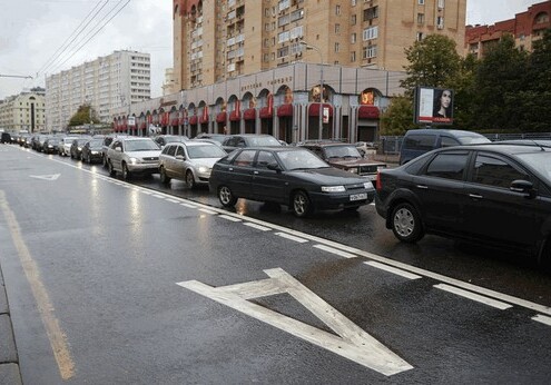 В Баку появилась первая выделенная полоса для общественного транспорта