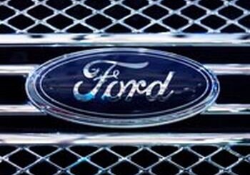 Новые модели Ford смогут автоматически тормозить перед пешеходами в ночное время