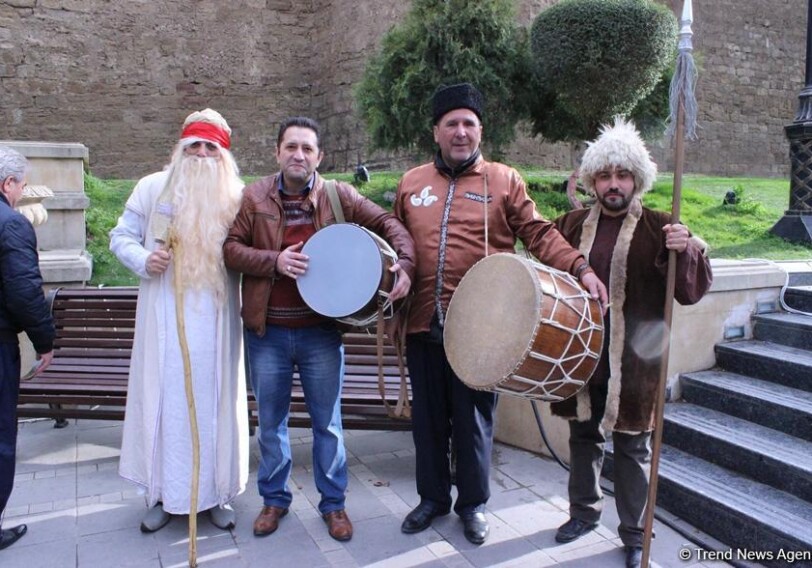 Фестиваль Новруза в Баку: Карабахские скакуны, национальные блюда, музыка и танцы (Фото)
