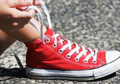 Ученые выяснили, почему развязываются шнурки