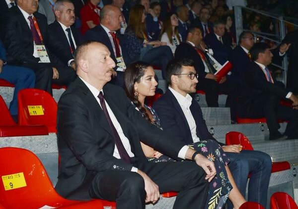 «Золото» азербайджанских боксеров на Исламиаде - - Ильхам Алиев вручил награды (Обновлено)