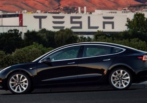 Tesla выпустила модель экологичного автомобиля, рассчитанного на массового потребителя