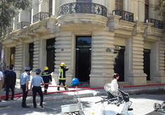 Пожар в бутике брендовой одежды в центре Баку - Пострадавших нет