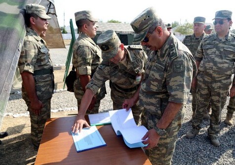 Министр обороны проверил уровень готовности мобилизационных ресурсов соединений (Фото)