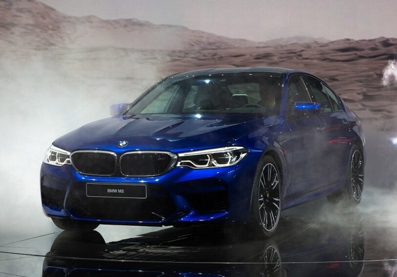 BMW запустил производство «самого мощного седана» M5 F90
