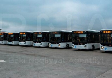 В Баку завезены новые автобусы (Фото)