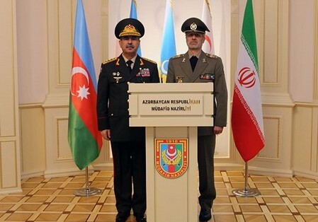  Закир Гасанов встретился со своим иранским коллегой (Фото)