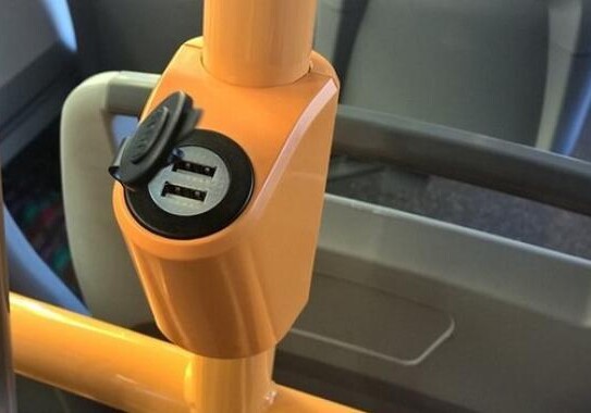 В каких бакинских автобусах можно зарядить мобильные устройства от USB?