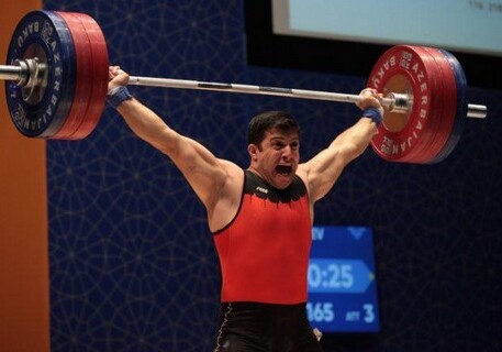 Азербайджан на Олимпиаде в Токио представят только два тяжелоатлета