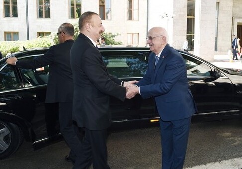 Президент Ильхам Алиев встретился с председателем парламента Турции  (Фото)
