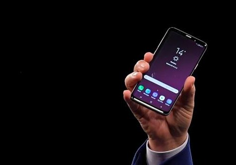 Samsung Galaxy S10 получит встроенный в дисплей сканер отпечатка пальца 