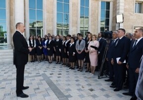 Ильхам Алиев: «Отдельная общевойсковая армия Нахчывана может пресечь любую провокацию врага»
