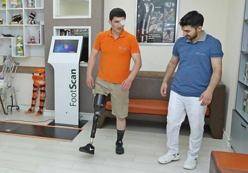 Фонд Гейдара Алиева обеспечил группу инвалидов Карабахской войны протезами (Фото)