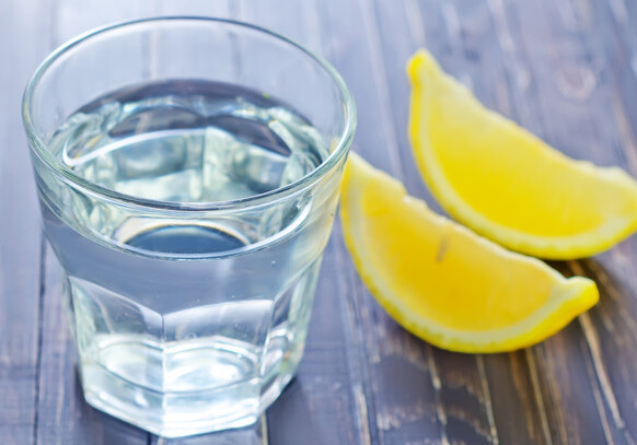 5 причин пить воду с лимоном