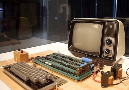 Один из первых компьютеров Apple продан на аукционе за $375 тыс.