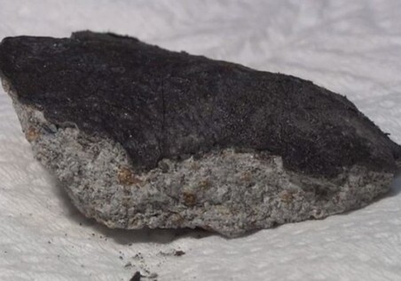 В Японии метеорит упал на дом (Видео)