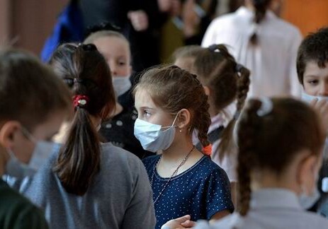 Тошнота, рвота, жар: главный педиатр Азербайджана о слухах про эпидемию среди детей 