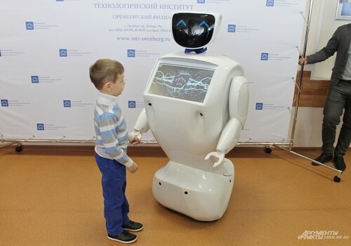 Созданный в России робот написал детскую сказку
