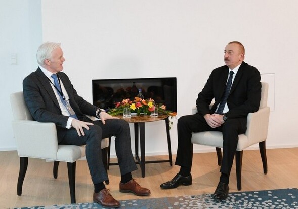 Глава Азербайджанского государства встретился с вице-президентом Microsoft и гендиректором Signify  (Фото)
