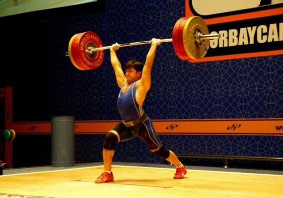Мухаммед Мамедли завоевал золотую медаль на чемпионате страны по тяжелой атлетике