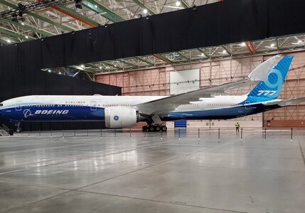 Boeing презентовал самый длинный в мире пассажирский лайнер