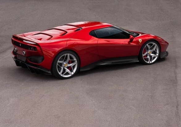 Ferrari представила эксклюзивный трековый суперкар