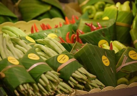 Альтернатива пластиковой упаковке — банановые листья (Фото)