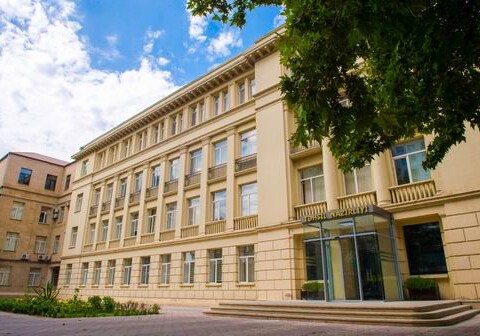 В связи с «Формулой 1» учебный процесс в ряде школ Баку приостановлен