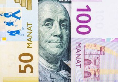 ЦБА объявил курс доллара к манату на 14 августа 