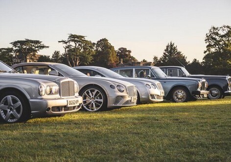 Bentley собрала в одном месте 1321 автомобиль из разных исторических эпох (Фото)
