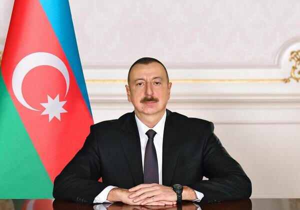 Ильхам Алиев наградил группу сотрудников Центрального банка Азербайджана - Список