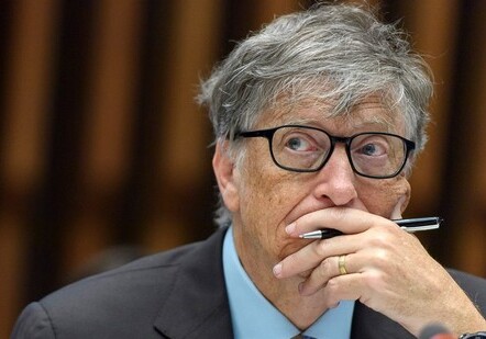 Билл Гейтс потерял второе место в рейтинге богатейших людей