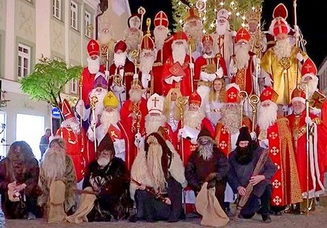 Самый большой съезд Дедов Морозов в мире прошел в Германии (Видео)