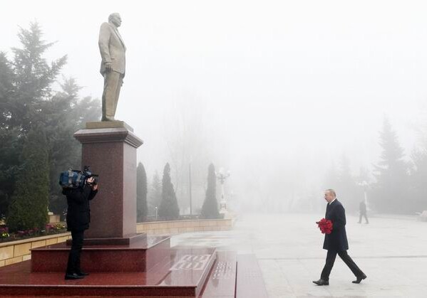Ильхам Алиев отправился с рабочим визитом Шамахинский район (Фото)