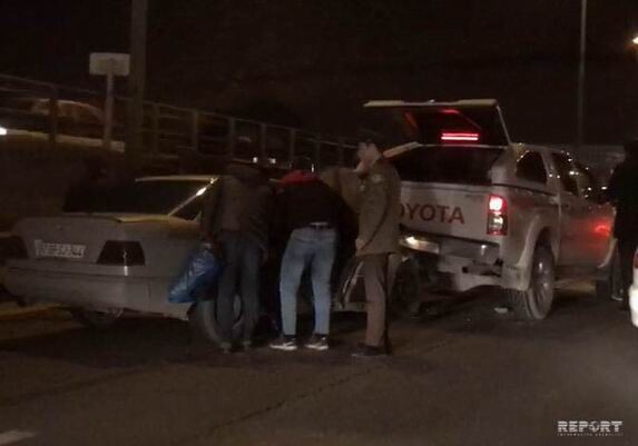 В Баку произошла цепная авария с участием 5 автомобилей (Видео)
